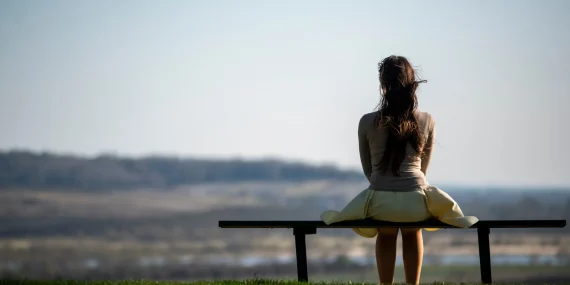 How Loneliness Sensitivity Shapes Everyday Mental Well-Being Today